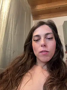 Snapshot of YourSlutQueen chatting on April 28, 10:20 am YourSlutQueen online show from April 28, 10:20 am