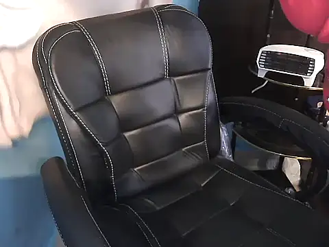 simmi lov online show from December 23, 5:05 am