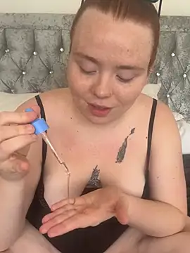 AnnieAinsx online show from May 14, 11:17 am