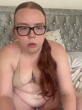 AnnieAinsx online show from July 4, 9:48 am