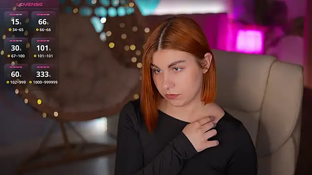 Snapshot of GingerPinky chatting on March 4, 8:04 pm GingerPinky online show from March 4, 8:04 pm