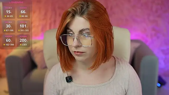 GingerPinky online show from June 28, 6:47 pm