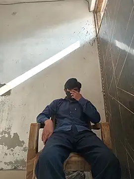 Snapshot of Niteenku chatting on April 15, 3:02 am Niteenku online show from April 15, 3:02 am