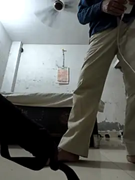 Snapshot of Niteenku chatting on April 15, 5:09 pm Niteenku online show from April 15, 5:09 pm