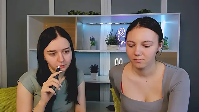 Snapshot of mira_vibe chatting on February 8, 3:37 pm mira vibe online show from February 8, 3:37 pm