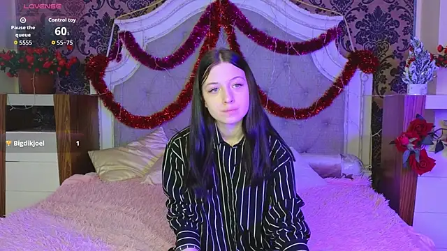 Snapshot of AlicePowells chatting on January 9, 11:35 am AlicePowells online show from January 9, 11:35 am