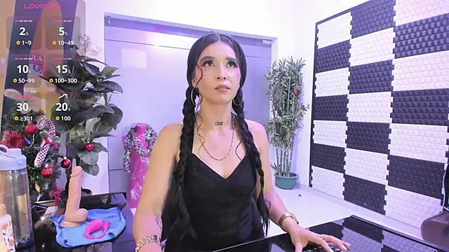 SamanthaLarsson online show from December 21, 3:57 am