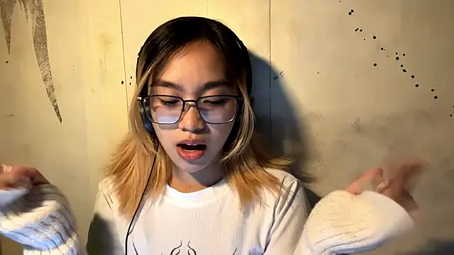 LenoraFrailey online show from December 23, 10:35 am