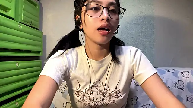 LenoraFrailey online show from February 1, 1:31 pm