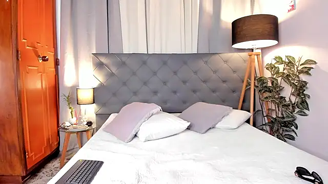 Andy Belier23 online show from March 29, 2:39 pm