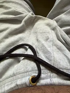 Snapshot of DislikedDiadem chatting on March 14, 7:36 am DislikedDiadem online show from March 14, 7:36 am