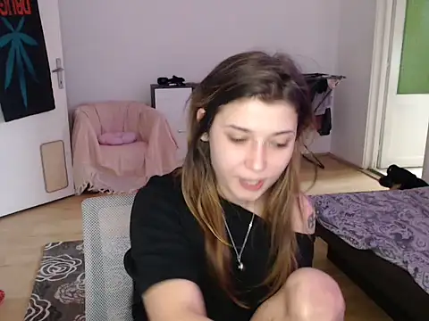 AlienforTwenty online show from December 23, 10:13 am