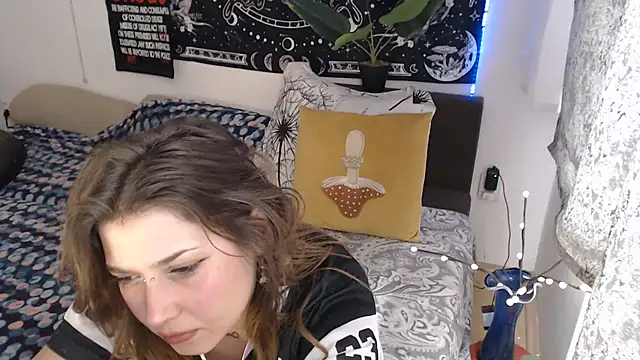 AlienforTwenty online show from March 16, 12:53 pm