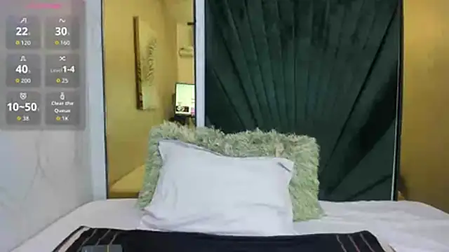 Snapshot of beautifulgirl4u_ chatting on February 28, 11:17 pm beautifulgirl4u online show from February 28, 11:17 pm