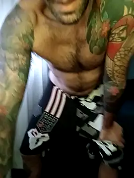 Snapshot of Nenelarge69 chatting on January 10, 10:06 am Nenelarge69 online show from January 10, 10:06 am