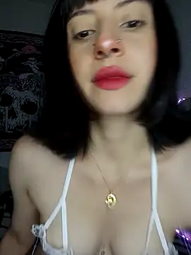 Snapshot of Lia_whitexxx chatting on February 24, 11:36 pm Lia whitexxx online show from February 24, 11:36 pm