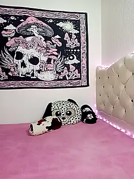 Snapshot of Lia_whitexxx chatting on March 6, 1:02 am Lia whitexxx online show from March 6, 1:02 am