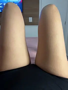 privsloirinha online show from May 21, 3:46 am