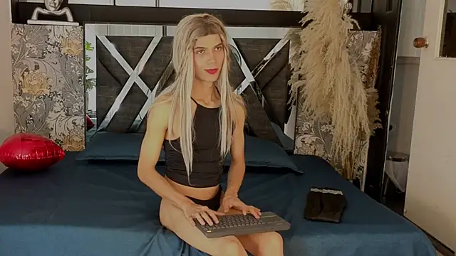 prettyboyy 13 online show from February 8, 8:12 pm