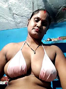 Akanksha soni online show from June 16, 9:45 am