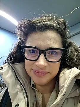 Snapshot of MiraBennet chatting on January 15, 7:13 am MiraBennet online show from January 15, 7:13 am