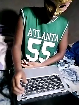 Snapshot of captainofgirl chatting on February 9, 11:09 pm captainofgirl online show from February 9, 11:09 pm