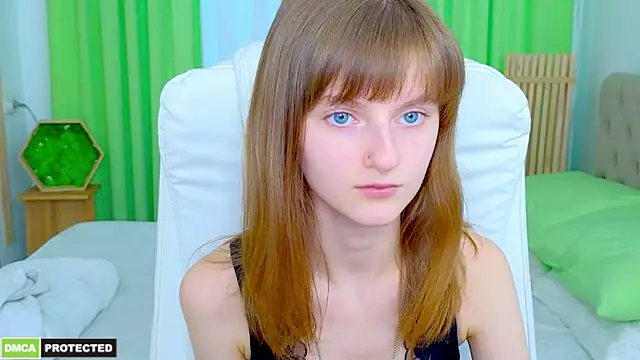 Miss Alisa  online show from April 2, 3:20 pm