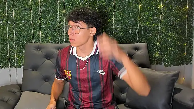 Antoniio miller online show from December 17, 12:55 pm