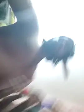 Snapshot of suhxil79 chatting on March 11, 6:14 pm suhxil79 online show from March 11, 6:14 pm