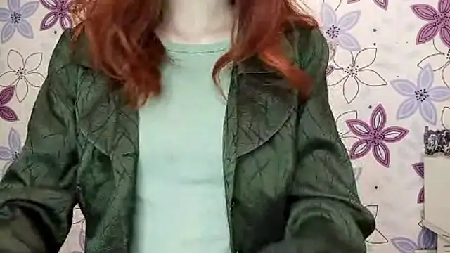 DannetteCosenza online show from December 17, 7:25 am