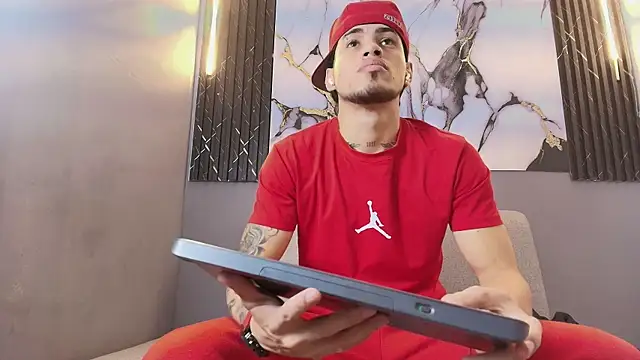 DAVIN 01 online show from December 19, 12:12 pm