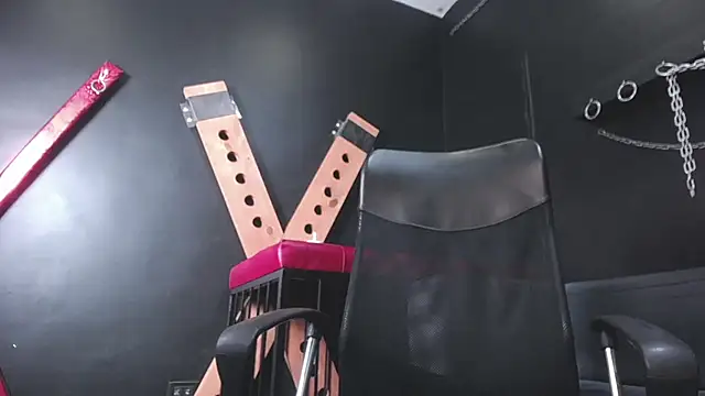 Snapshot of Alex_Flame_ chatting on December 20, 1:18 pm Alex Flame online show from December 20, 1:18 pm