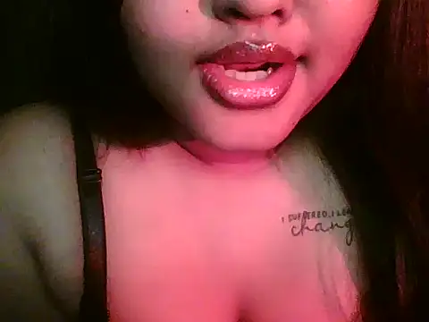 Snapshot of sonal-6 chatting on April 14, 7:20 pm sonal-6 online show from April 14, 7:20 pm