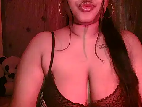Snapshot of sonal-6 chatting on April 21, 8:44 pm sonal-6 online show from April 21, 8:44 pm