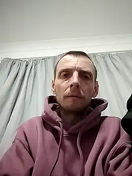 Snapshot of CrookedBunk3527 chatting on December 21, 7:43 pm CrookedBunk3527 online show from December 21, 7:43 pm