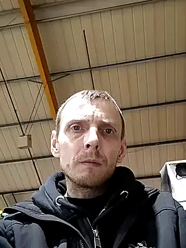 Snapshot of CrookedBunk3527 chatting on January 7, 4:09 pm CrookedBunk3527 online show from January 7, 4:09 pm