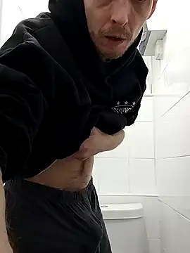 Snapshot of CrookedBunk3527 chatting on February 21, 5:36 pm CrookedBunk3527 online show from February 21, 5:36 pm