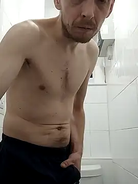 Snapshot of CrookedBunk3527 chatting on February 25, 5:28 am CrookedBunk3527 online show from February 25, 5:28 am