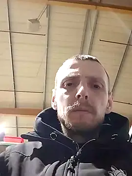 Snapshot of CrookedBunk3527 chatting on March 3, 6:52 am CrookedBunk3527 online show from March 3, 6:52 am