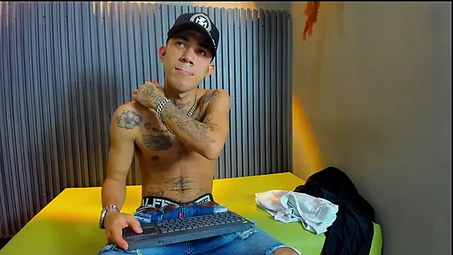 AYALA TATTOO online show from December 18, 8:15 pm