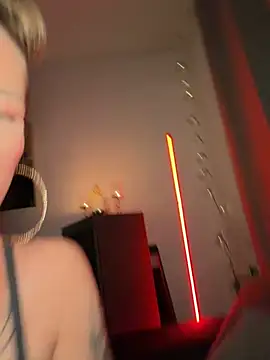 vinique99 online show from February 19, 10:39 pm