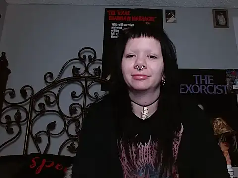 Snapshot of Bettieee_Agura chatting on February 7, 11:52 pm Bettieee Agura online show from February 7, 11:52 pm