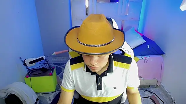 Luky twink online show from January 17, 3:55 am