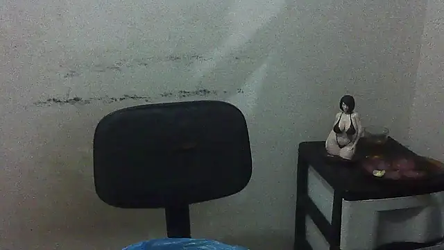 Snapshot of oz22932 chatting on February 13, 11:45 pm oz22932 online show from February 13, 11:45 pm