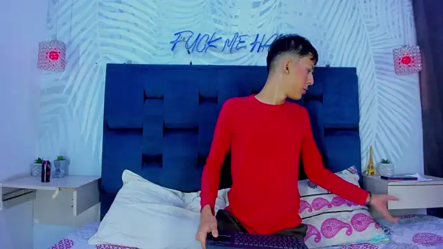 sweetboyssex  online show from December 17, 12:11 pm