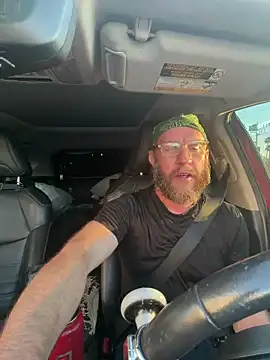 HouseOfHans online show from March 24, 1:49 pm