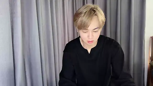 Snapshot of hafabva chatting on February 10, 3:21 am hafabva online show from February 10, 3:21 am