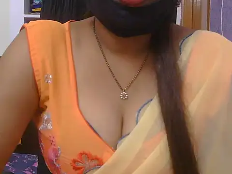 Snapshot of its_me_love9951 chatting on April 19, 9:19 am its me love9951 online show from April 19, 9:19 am