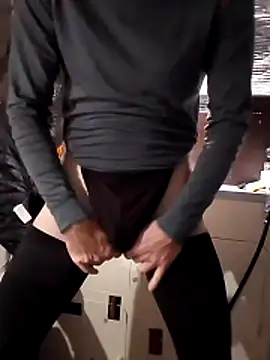 Snapshot of Quebec46 chatting on February 6, 8:18 am Quebec46 online show from February 6, 8:18 am