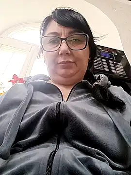 MariSwan222 online show from May 9, 6:40 am